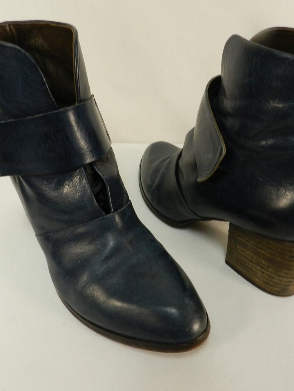 Coclico blue Leather hook & loop block heel boots booties Size Sz 37.5 US 7.5